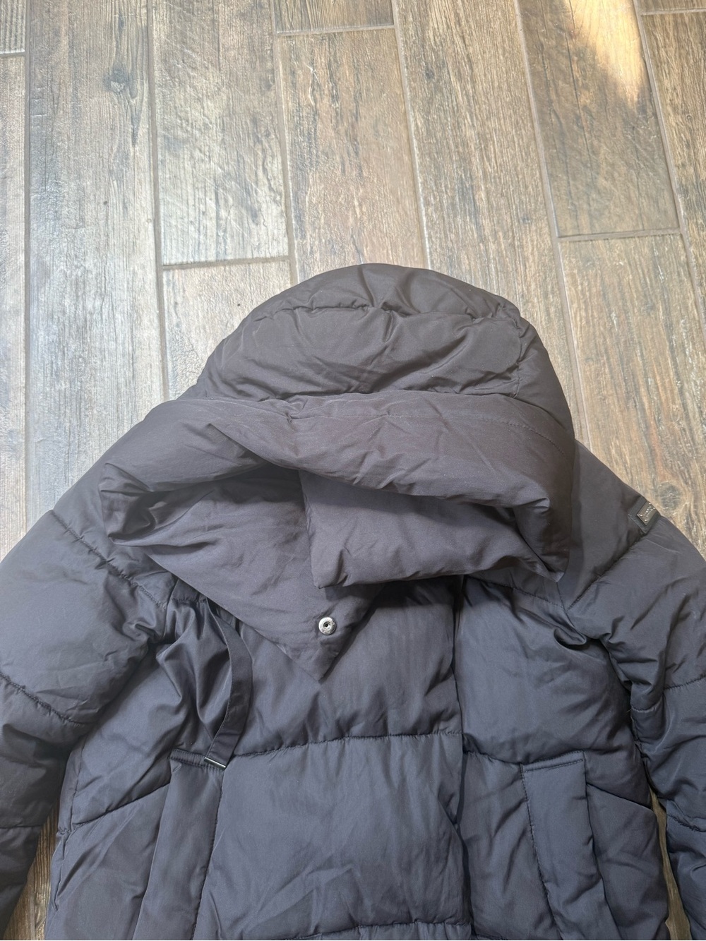 BCBGMaxAzria Black Puffer Jacket with Funnel Neck - Picture 7 of 8